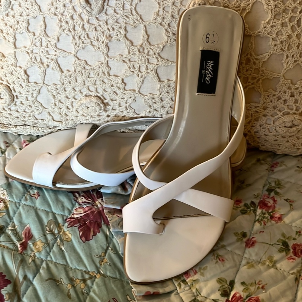 Mossimo 6 1/2 sandals